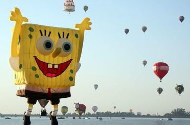 Hot air balloon festival in León, Guanajuato, Mexico. November 2010. By Tomas Castelazo.