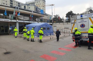 Civil Protection volunteers install a tent in the emergency room of the Hospital-University of Padua to face the SARS-CoV-2 epidemic (24 Feb 2020)