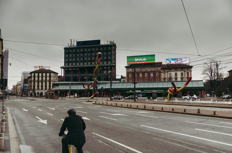 cycling in Milan