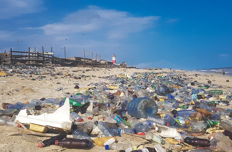 plastic pollution in Ghana