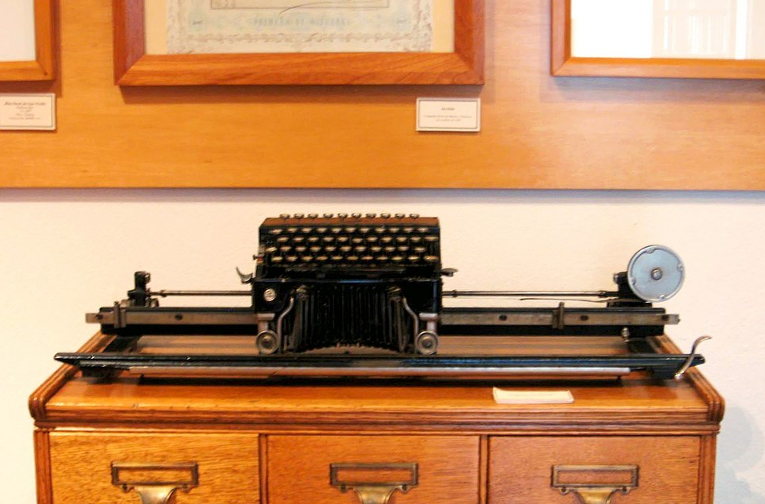 typewriter