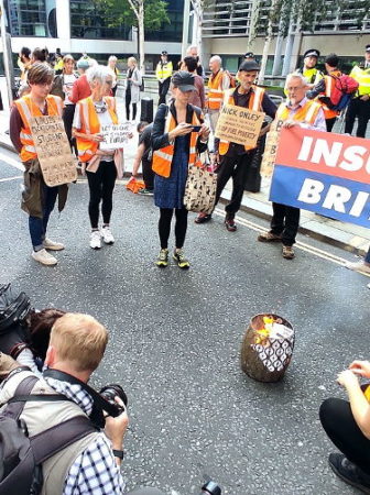Insulate Britian protest