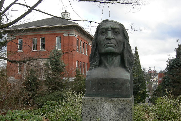 Chief Seattle bust at Seattle University