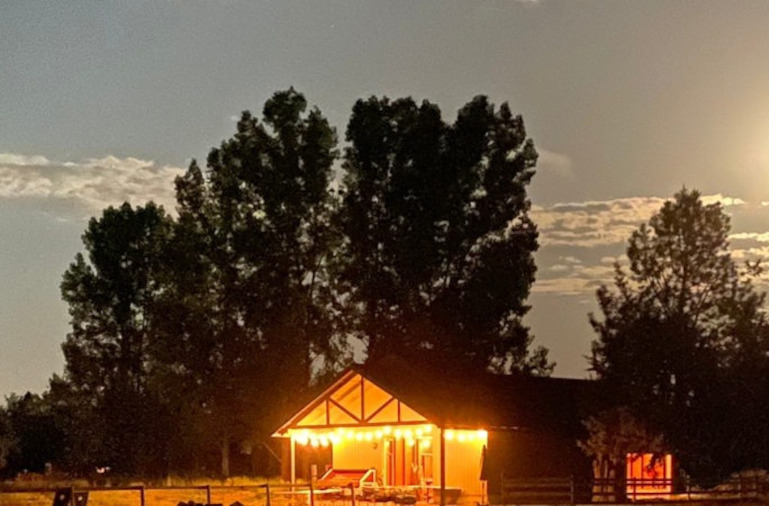 The barn at Authentique Artfarm