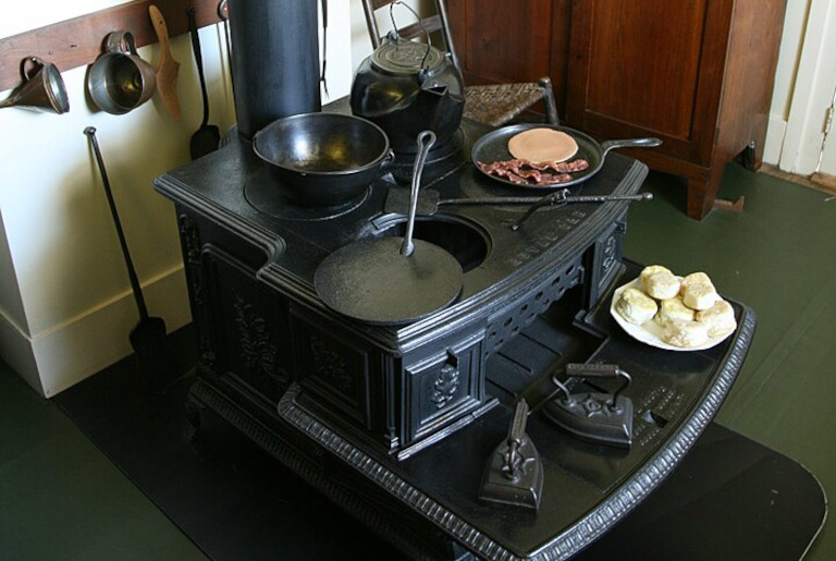 Lincoln stove